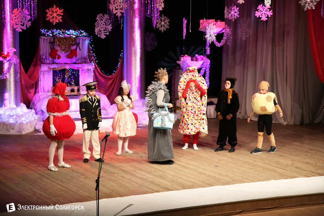 сказка в школе искусств, Солигорск, рождество