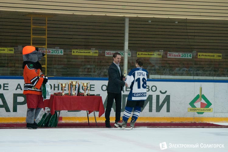 Рождественский турнир по хоккею среди юношей 1998 года в г. Солигорске