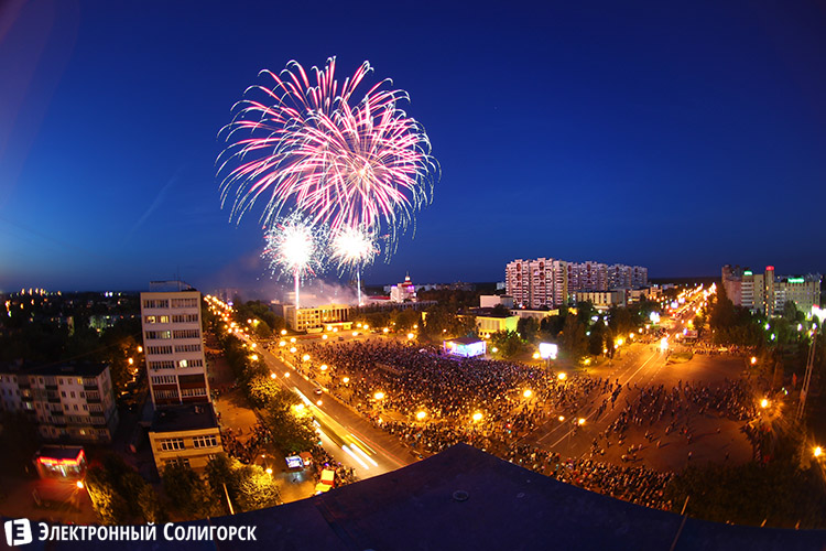 салют в Солигорске