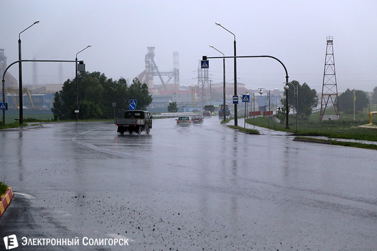 сильный дождь в Солигорске