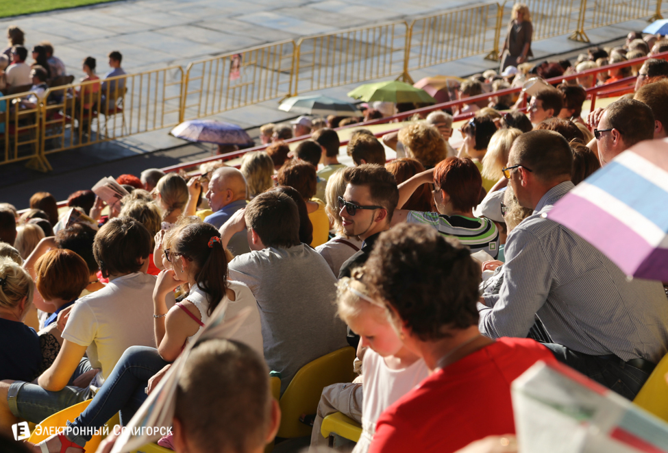 Концерт в Солигорске Мила Нитич и Тео