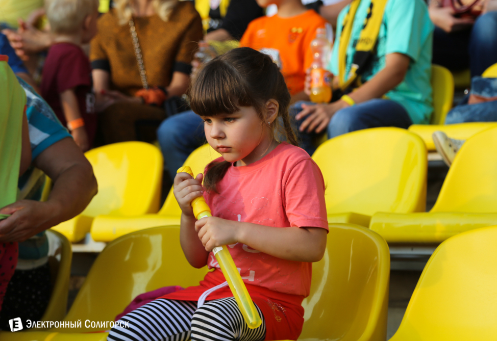 Шахтер Солигорск - Гленавон