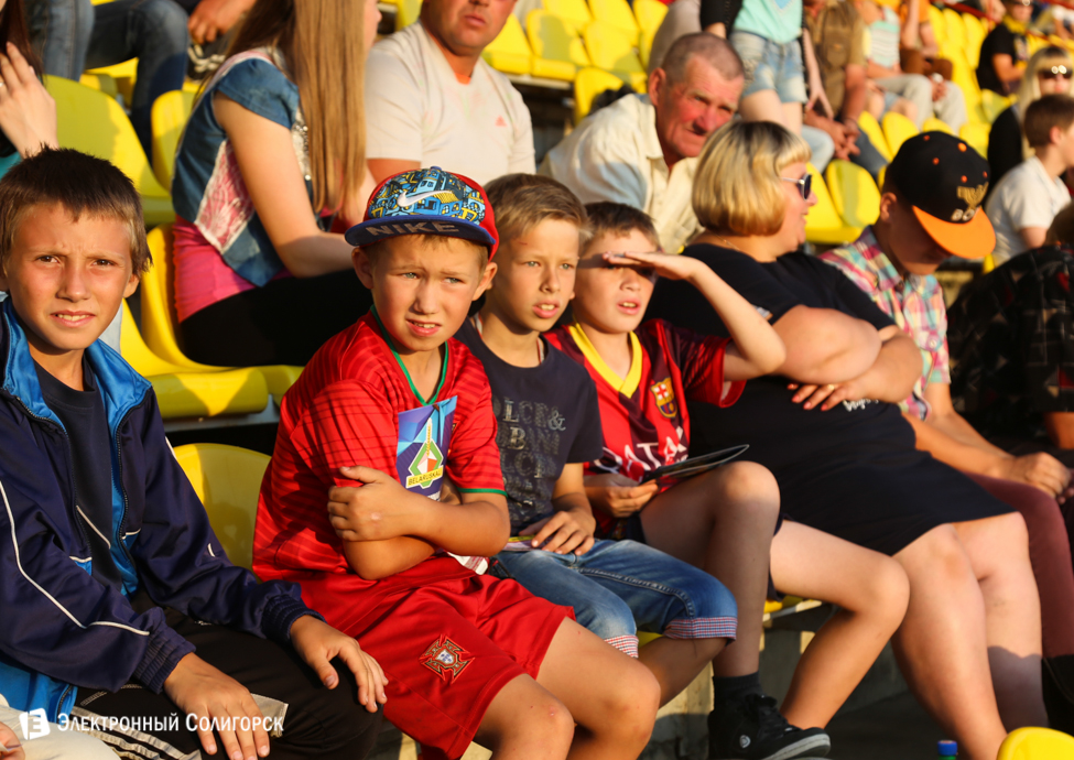 Шахтер Солигорск - Гленавон