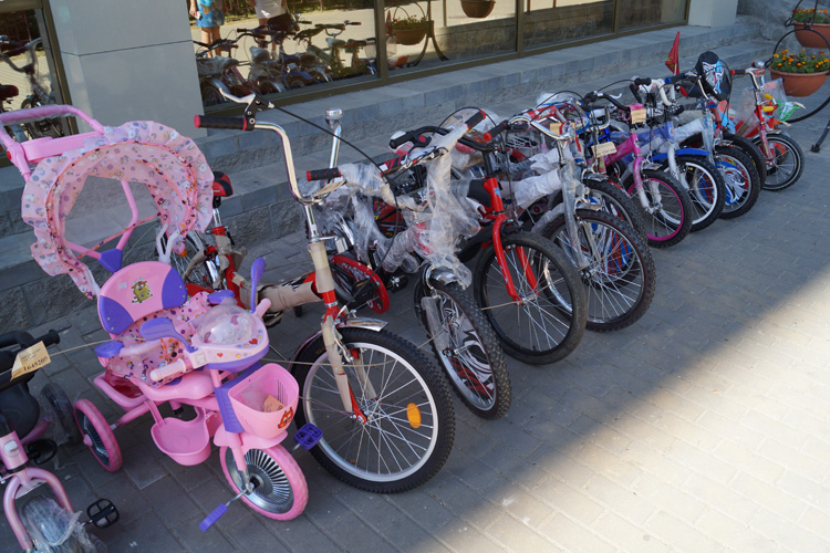 Скидки и акции в Солигорске - дом торговли приглашает за покупками