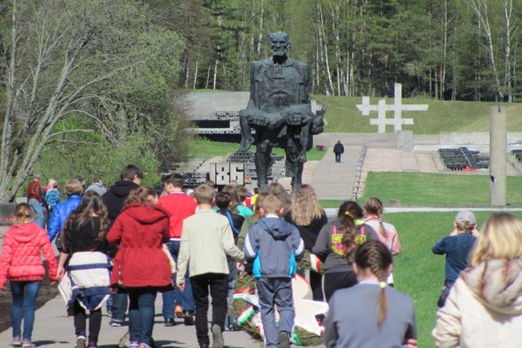 мемориальный комплекс хатынь