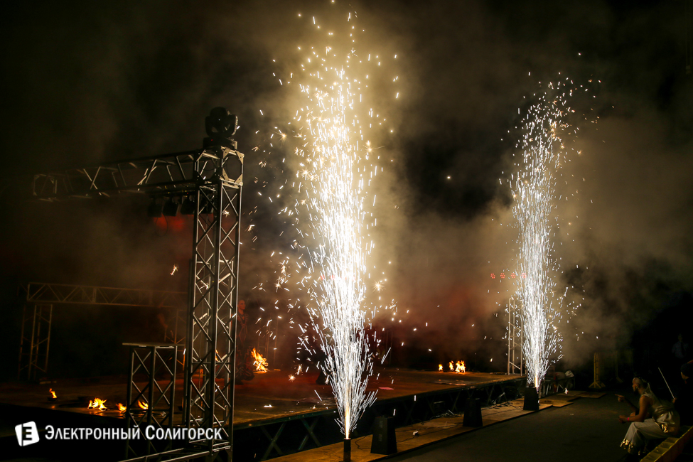 шоу огня в Солигорске