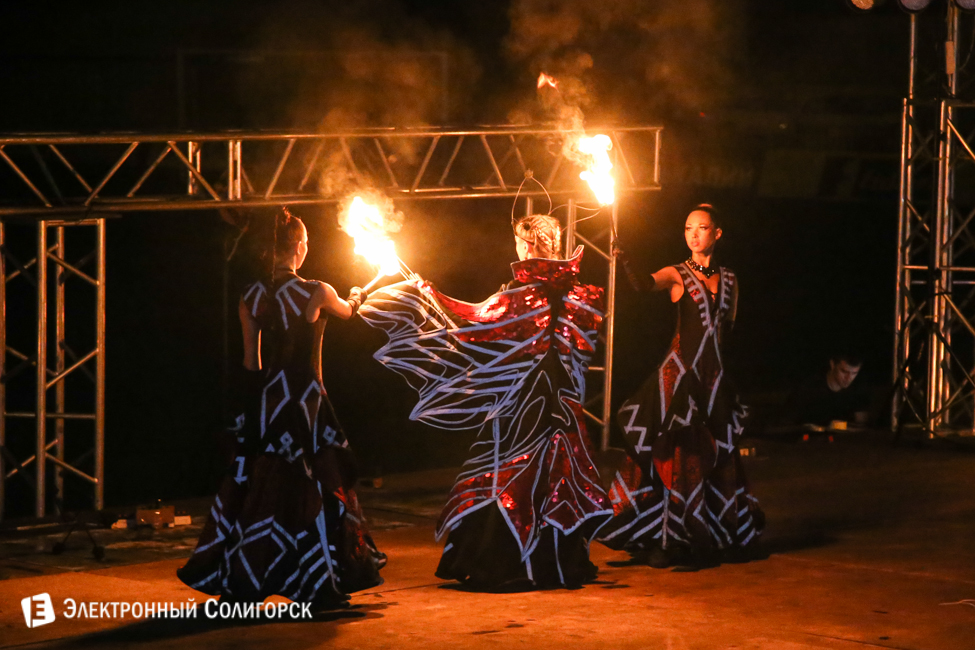 шоу огня в Солигорске