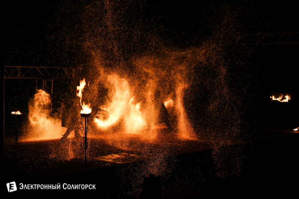 шоу огня в Солигорске
