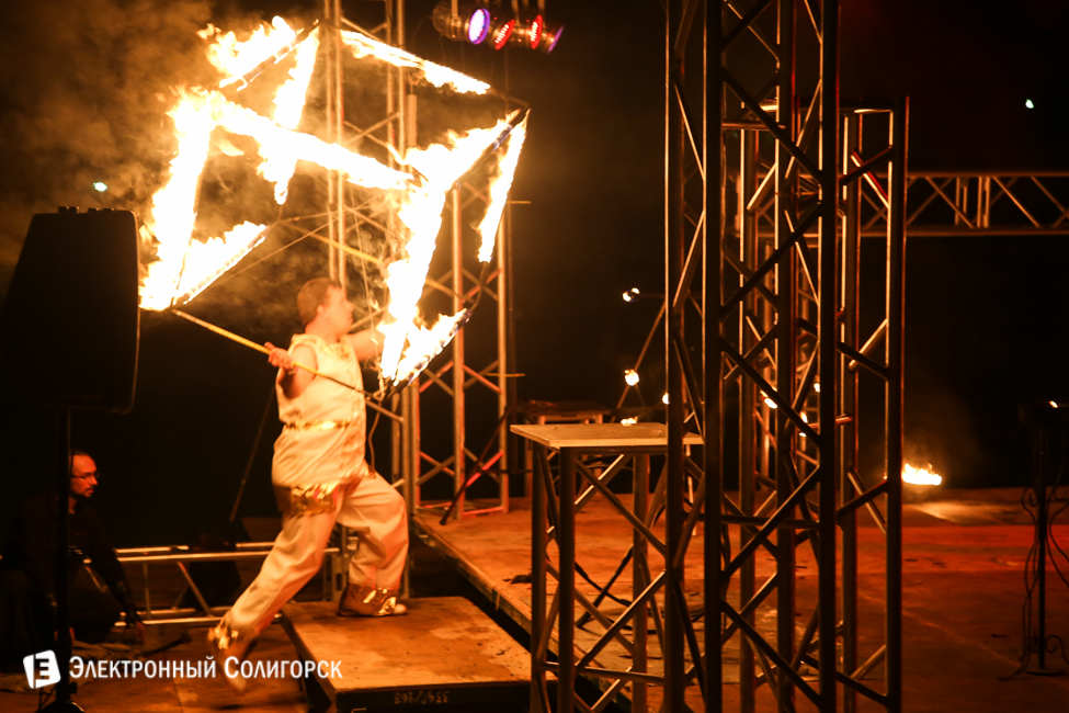 шоу огня в Солигорске