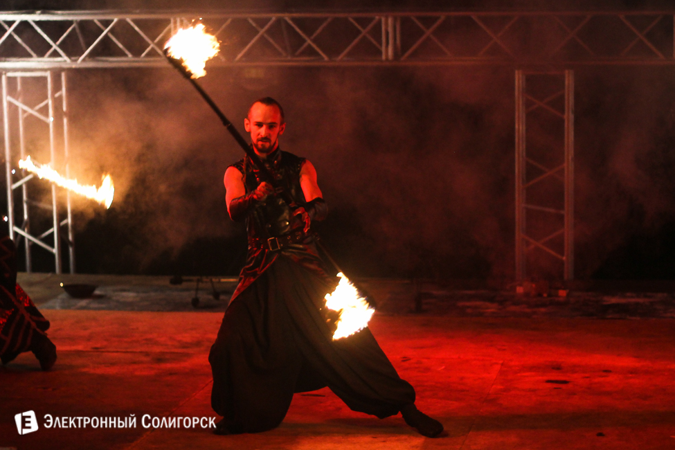 шоу огня в Солигорске