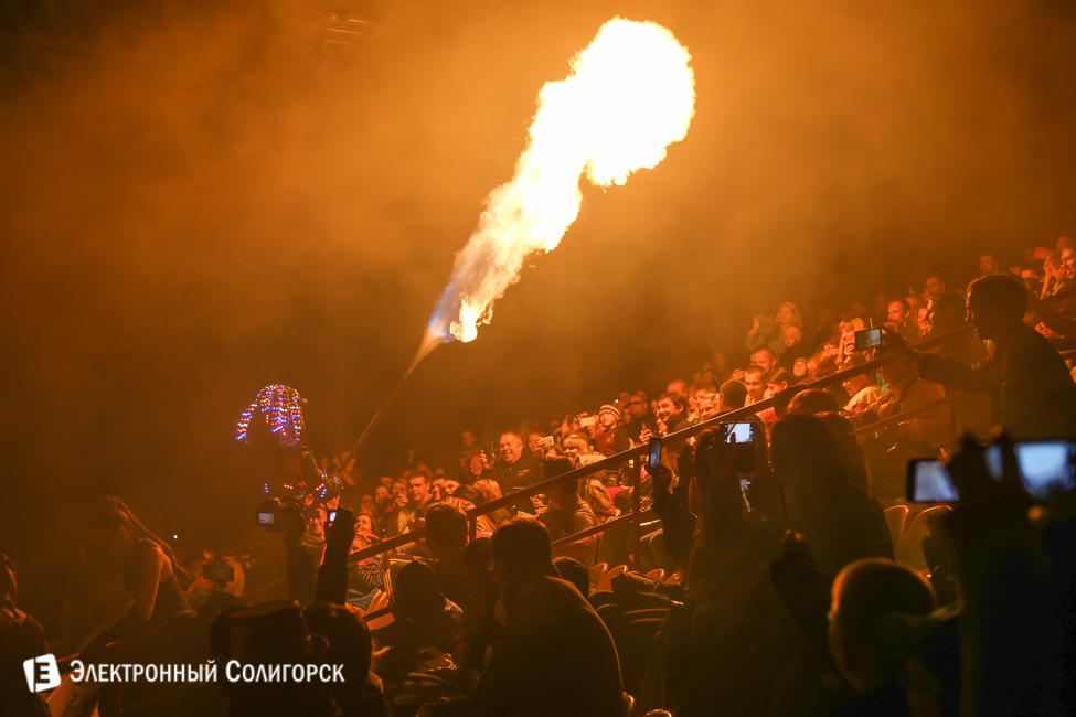 шоу огня в Солигорске