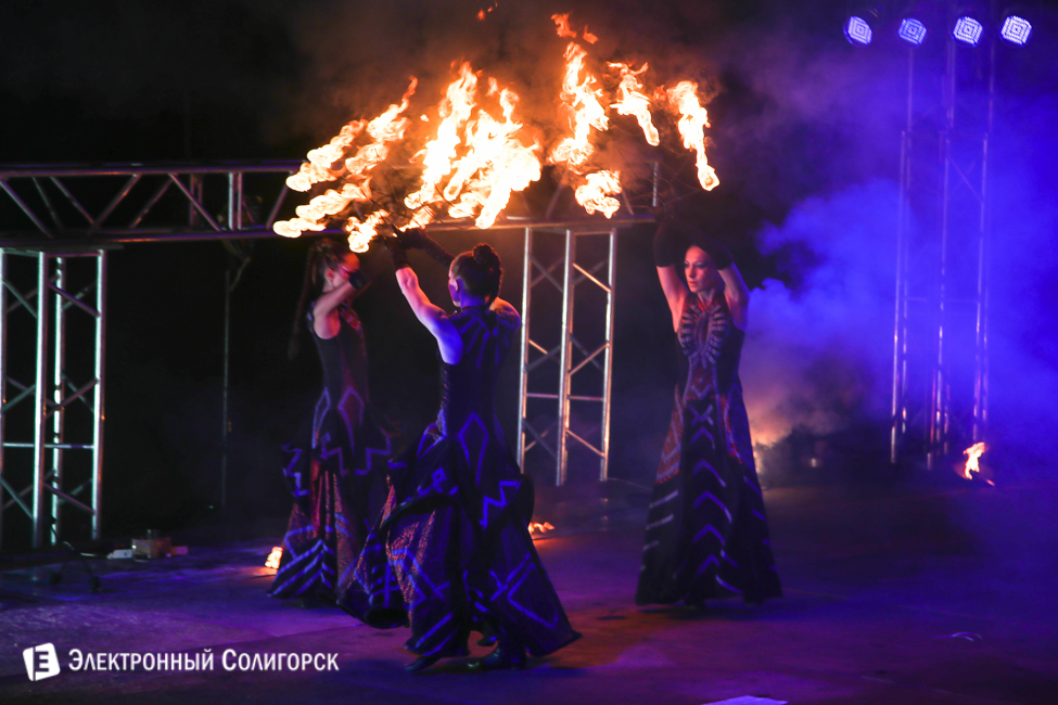 шоу огня в Солигорске