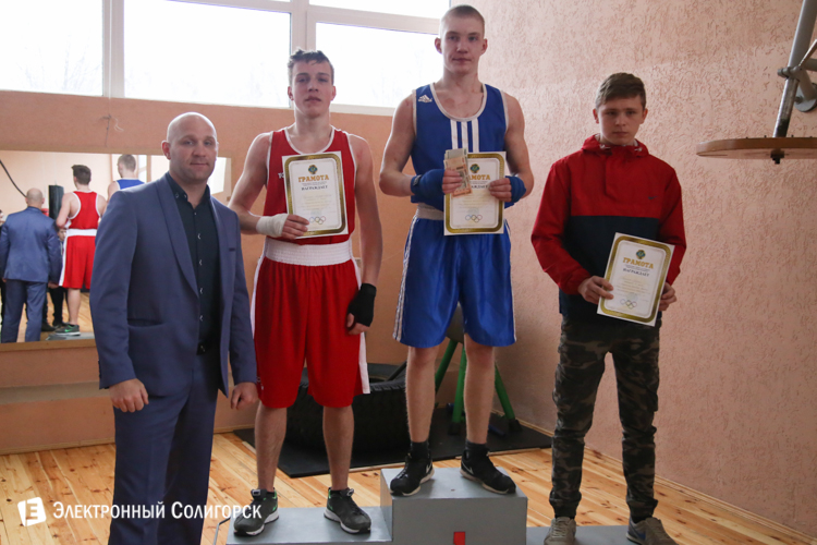 бокс в Солигорске