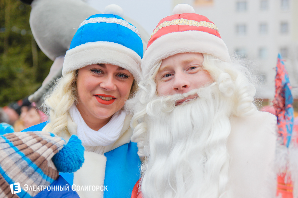 Парад Дедов Морозов Солигорск