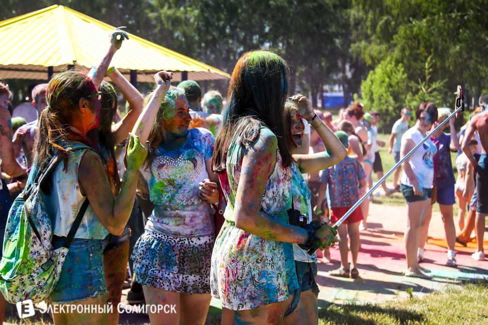 фестиваль красок Holidance Солигорск
