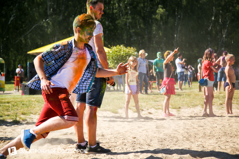 фестиваль красок Holidance Солигорск