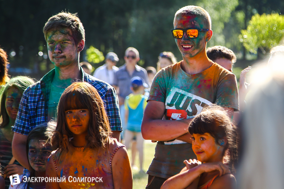 фестиваль красок Holidance Солигорск