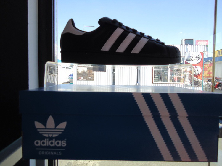 спортивная молодежная обувь