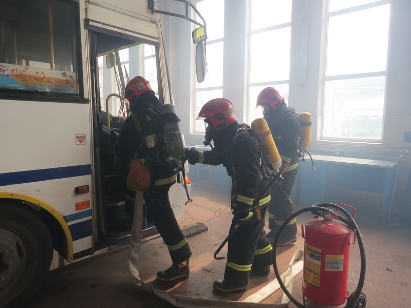 Тактико-специальные учения на автобусном парке №1 в Солигорске