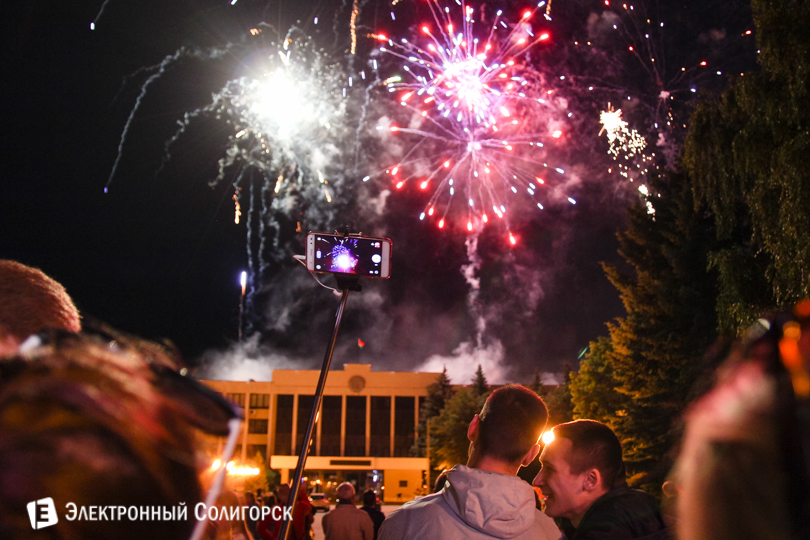 салют в Солигорске