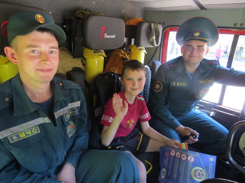 праздник д.Тесово, солигорские спасатели