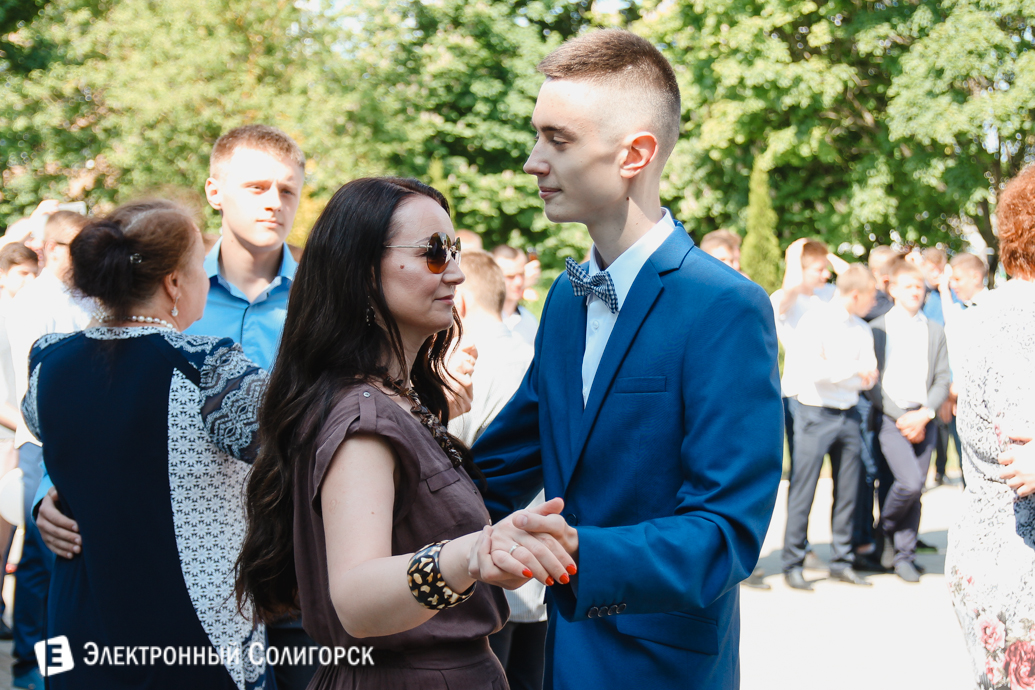 последний звонок школа№8 Солигорск 2017