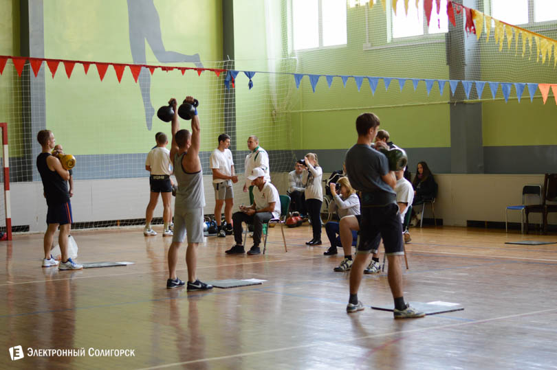 Турнир по гиревому спорту в Солигорске