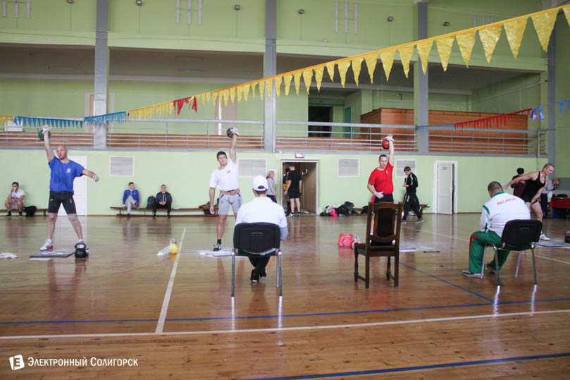 Турнир по гиревому спорту в Солигорске