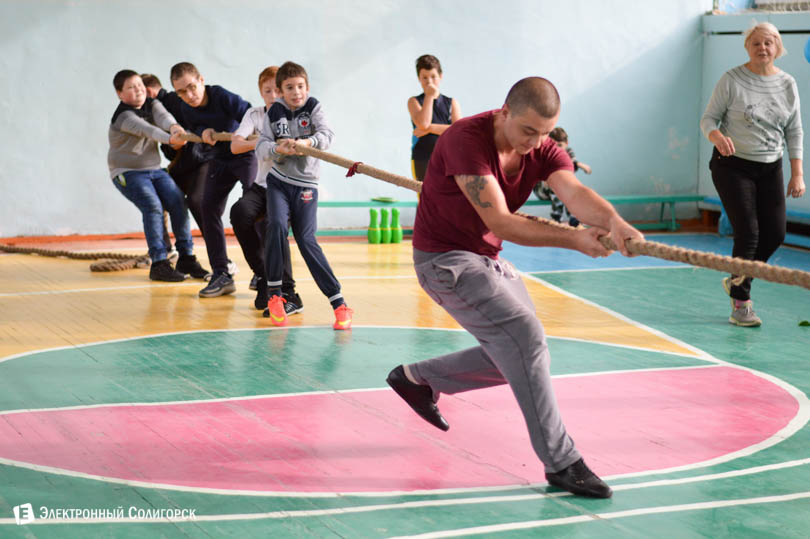 СШ №1 Солигорск праздник