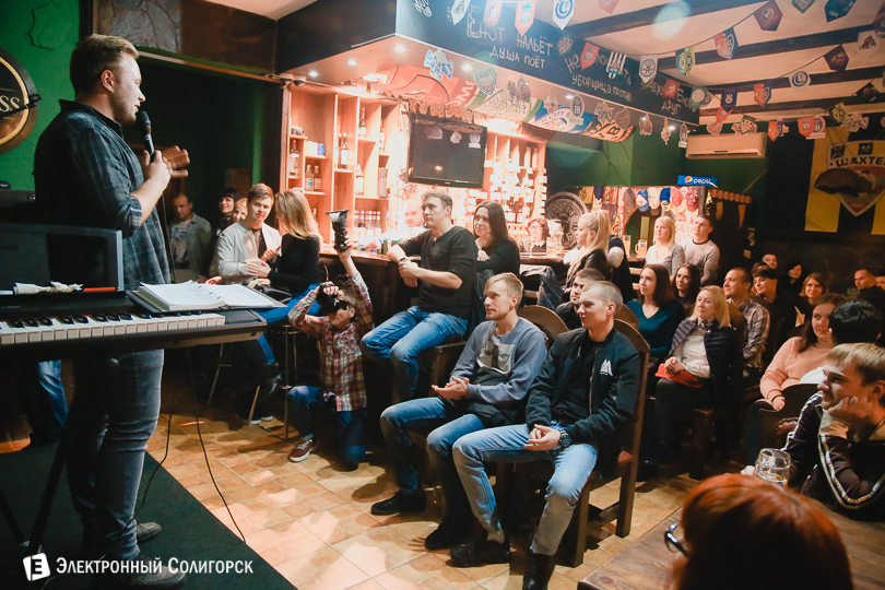 стэнд ап Солигорск паб Енот