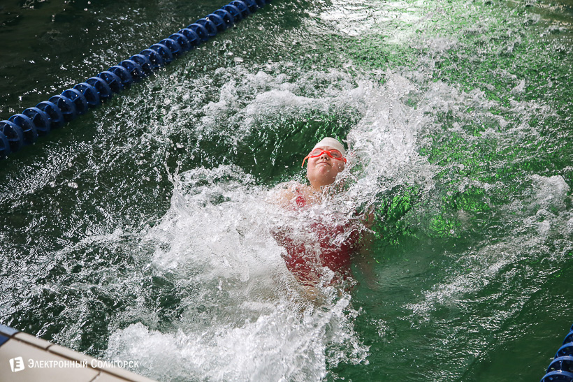 соревнования по плаванию