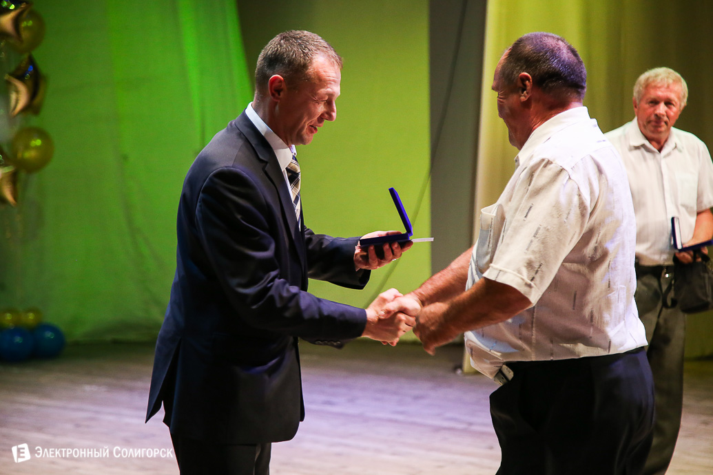 60 лет стройтресту