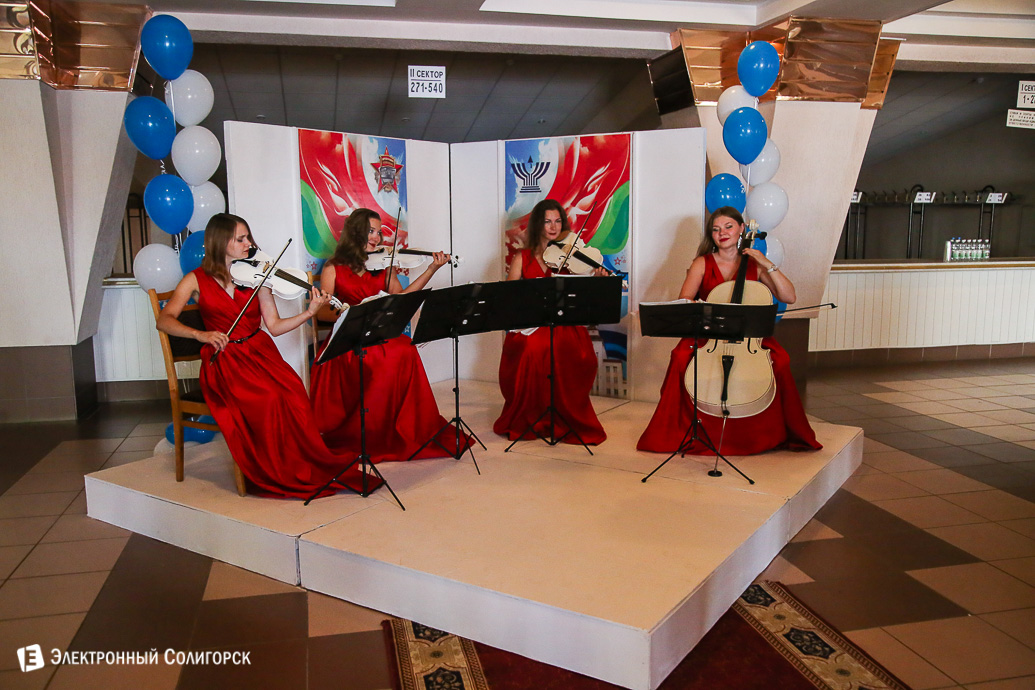 60 лет стройтресту