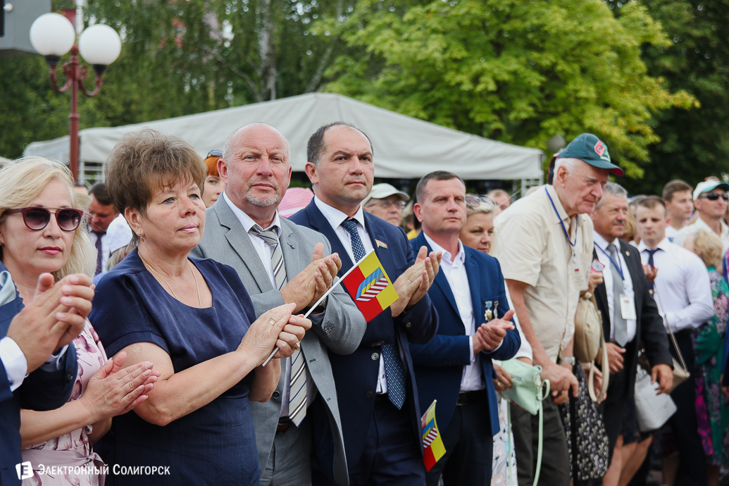 карнавальное шествие в солигорске