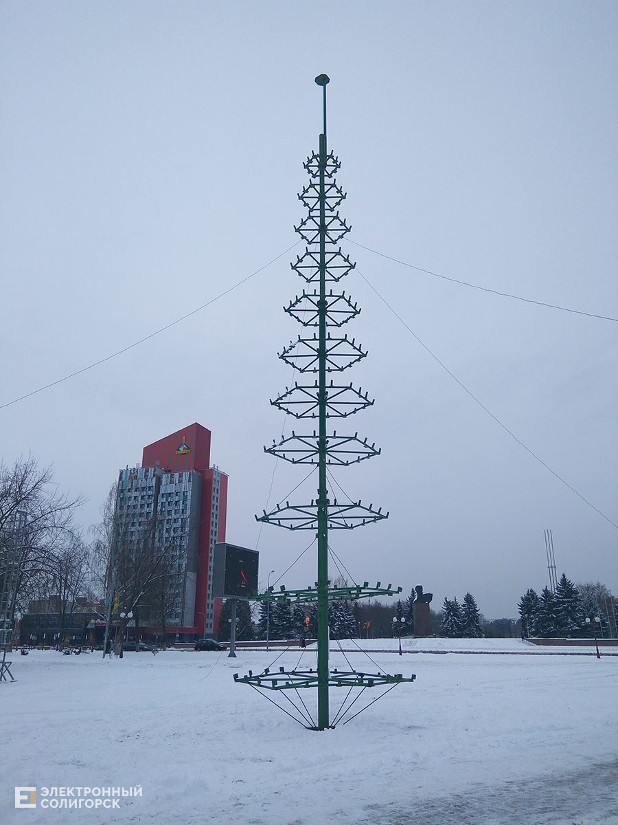 новогодняя елка Солигорск