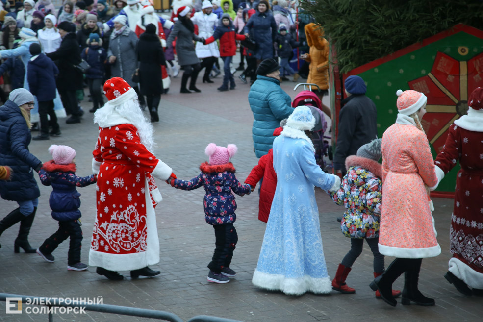 парад дедов морозов солигорск