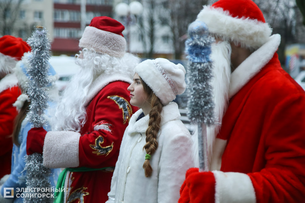 парад дедов морозов солигорск