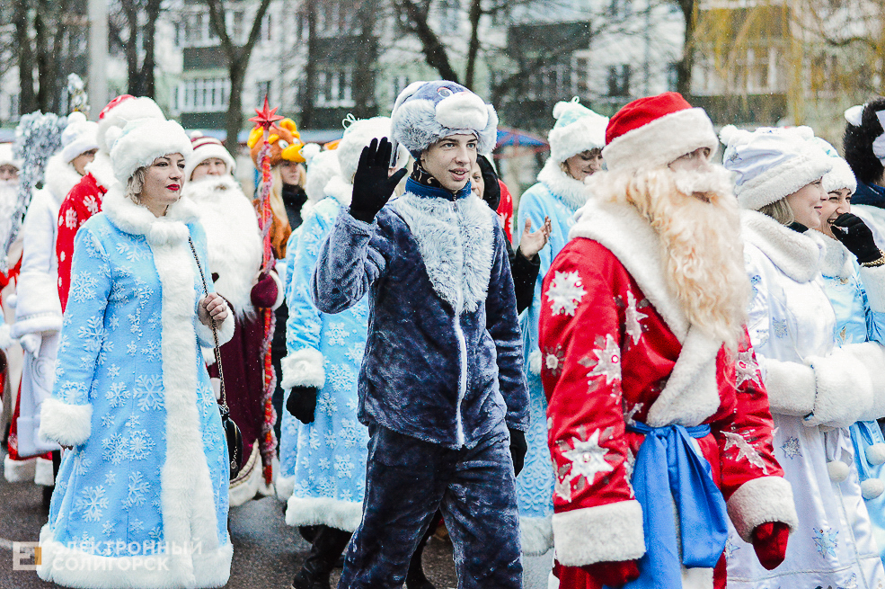парад дедов морозов солигорск