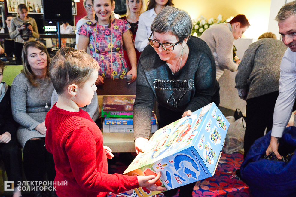 елка для онкобольных детей