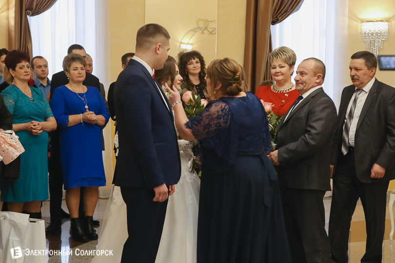 молодожены Солигорск