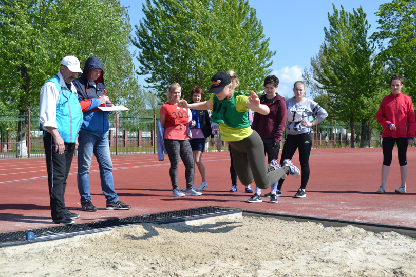 13.05.17 Многоборье прыжки Делендик Надежда 4РУ