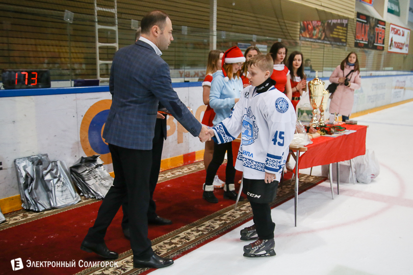 хоккей Солигорск