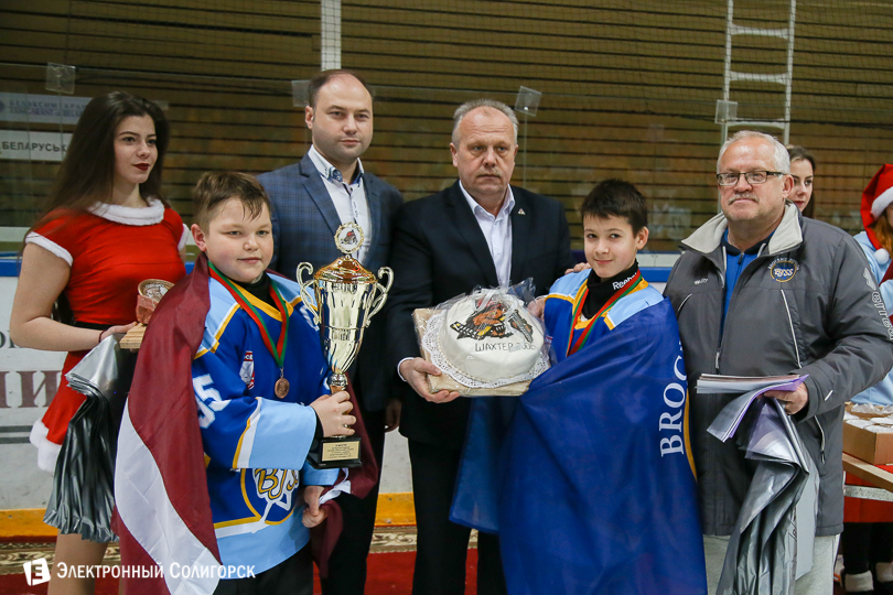 хоккей Солигорск