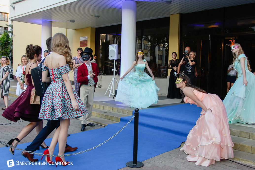 выпускной 2018 гимназия №1 Солигорск