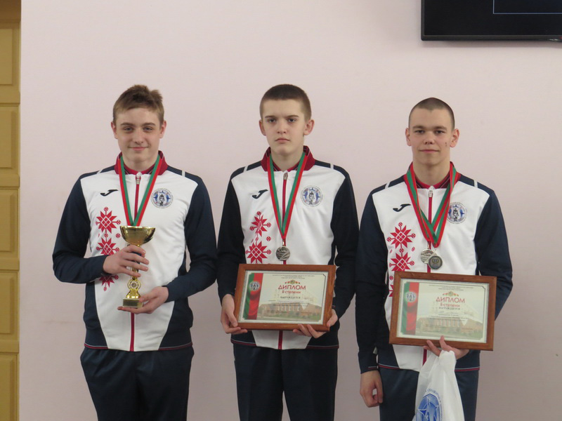 солигорские пловцы