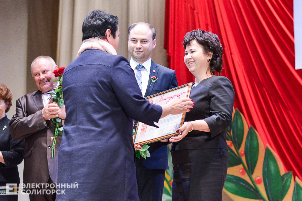 100 лет комсомолу