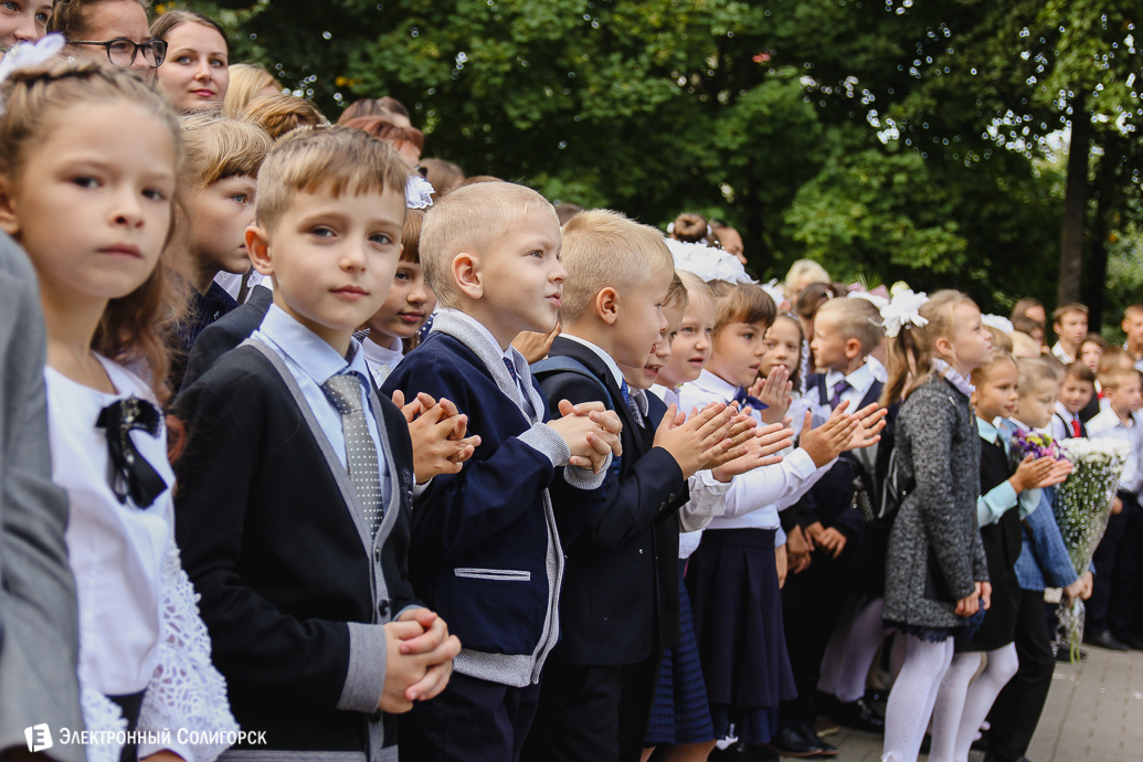 первое сентября в школах солигорска