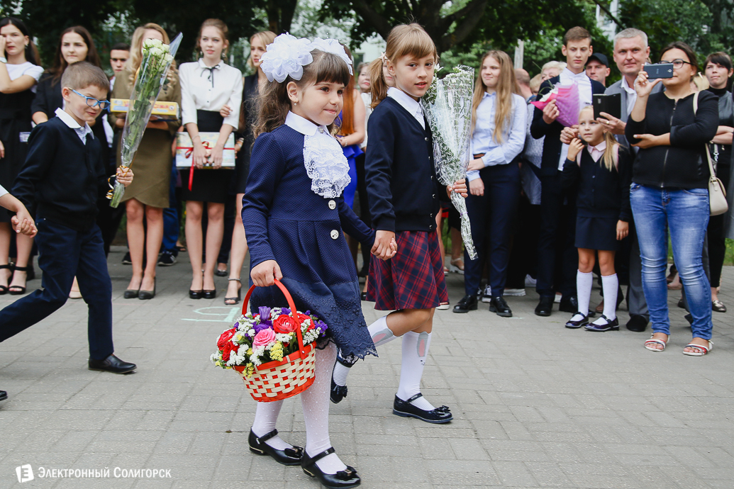 первое сентября в школах солигорска