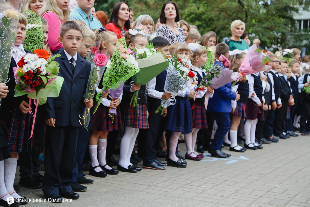 первое сентября в школах солигорска