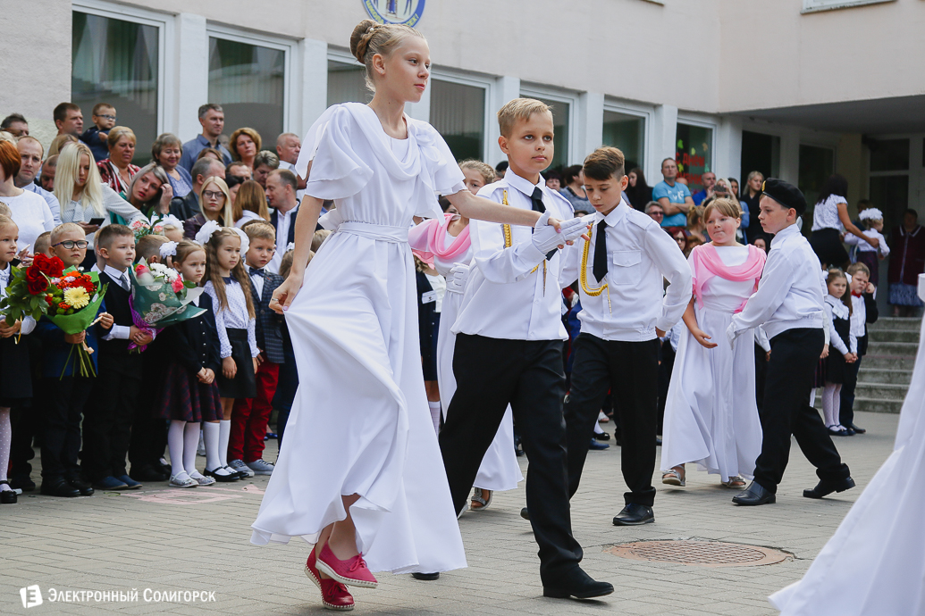 первое сентября в школах солигорска